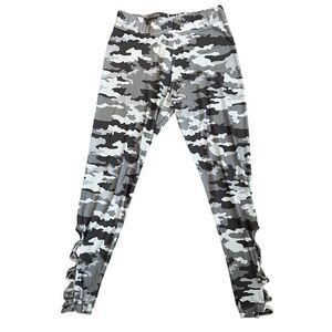 Simply Southern grey camo leggings Criss-Cross design Size XS/S women